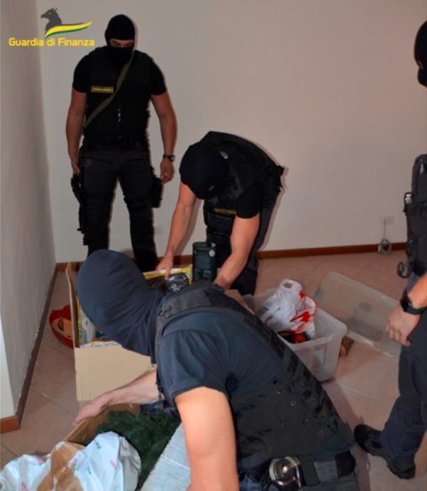 images  ‘Ndrangheta e traffico di droga in Lombardia, 13 arresti  