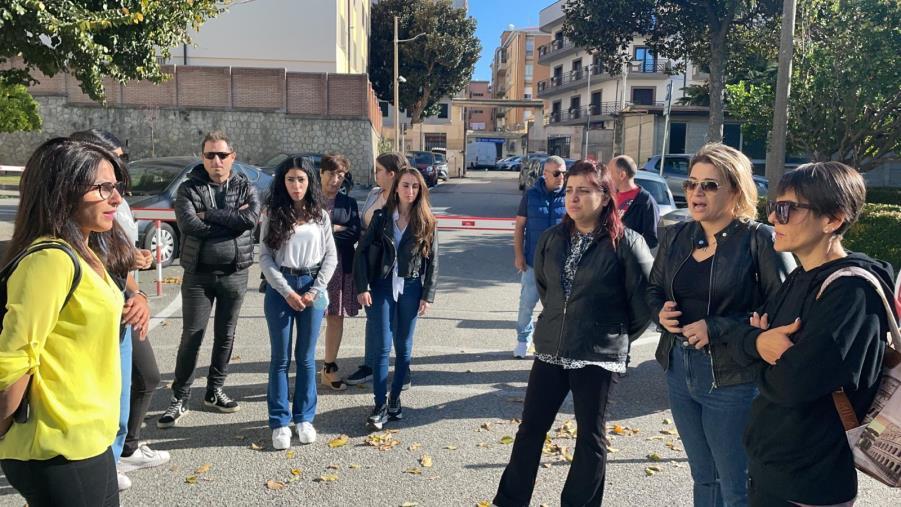 images Catanzaro, Potere al popolo e Unione popolare a sostegno dei sanitari in protesta: "Politica prenda posizione"