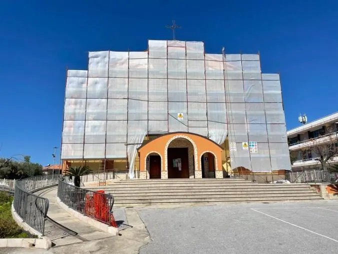 images Lamezia, avviati i lavori di risanamento della chiesa “San Giuseppe Artigiano”  