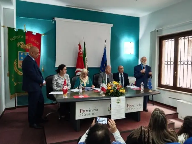 Crotone, presentata l’Associazione Internazionale “Mondo Vero-Tra Oriente ed Occidente” 