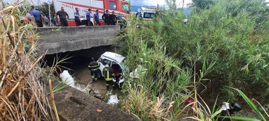 images Tragedia nel Reggino, si aggrava il bilancio: morta anche la tredicenne