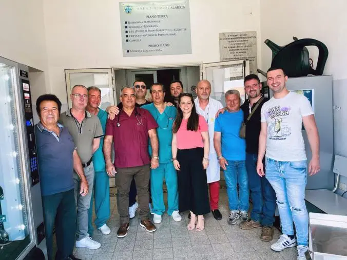 images Attrezzatura informatica donata dalla BCC della Calabria Ulteriore all’Ospedale di Oppido