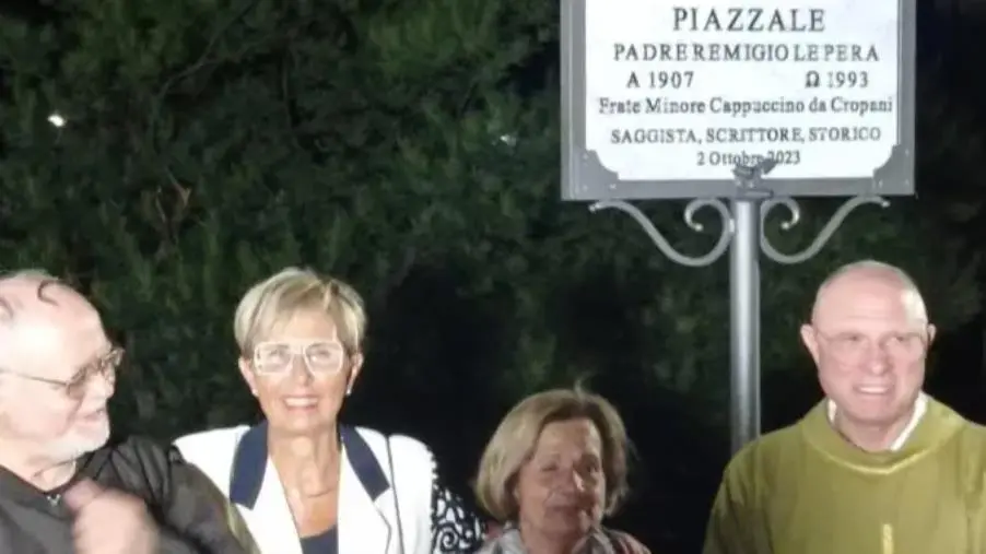 images Cropani, intitolato a padre Remigio Alberto Le Pera il piazzale antistante il convento dei Padri Cappuccini