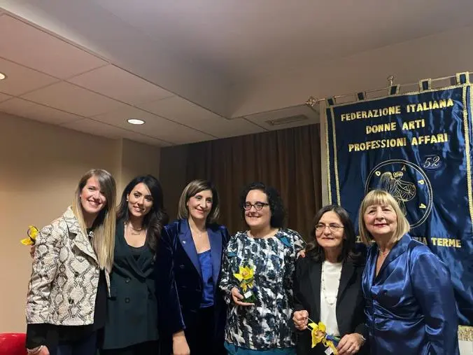 L'avvocato Paola Stilo è la nuova presidente della Fidapa di Lamezia Terme 