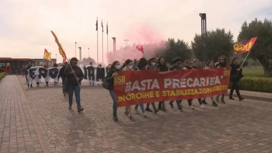 images Tavolo prefettizio saltato, USB verso lo sciopero dell’Asp di Catanzaro