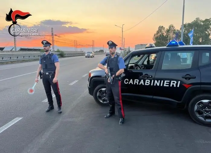 Maxi blitz nei bar a Melito Porto Salvo e Bova: denunciati e sanzionati i titolari per oltre 30mila euro
