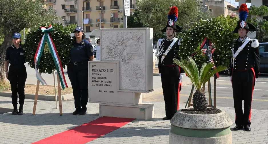 Soverato e Satriano, i Carabinieri commemorano l’Appuntato Scelto Renato Lio a 33 anni dalla morte