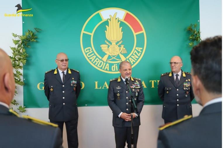 images Il Comandante Generale della Guardia di Finanza  in visita al Comando Regionale Calabria