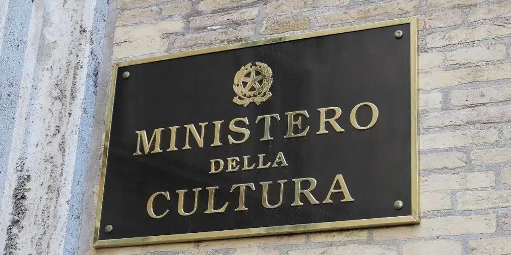 Assunti al Ministero della Cultura e poi dimenticati: in 350 fanno appello alla politica
