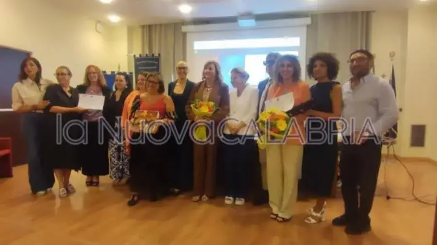 A Catanzaro l'XI edizione del premio "La Rosa d'Argento", nel ricordo di Emilia Zinzi