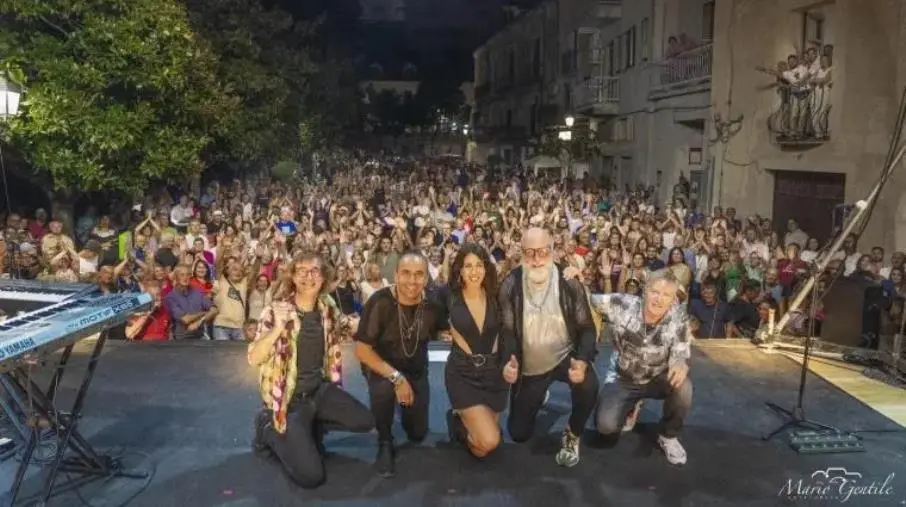 Taverna, bagno di folla per i Matia Bazar