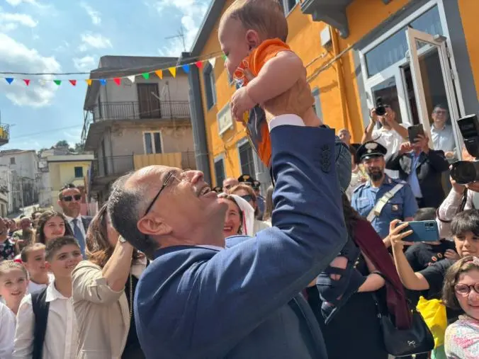 Il Presidente Begaj in visita ad Andali: un abbraccio tra culture e radici comuni