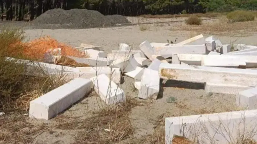 images Pista ciclabile su Dune di Giovino, Riccio: "Disastro annunciato, Fiorita intervenga immediatamente" 