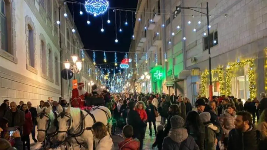 Catanzaro, cartellone di Natale a rischio: esclusi i partecipanti al bando, chi lo salverà?