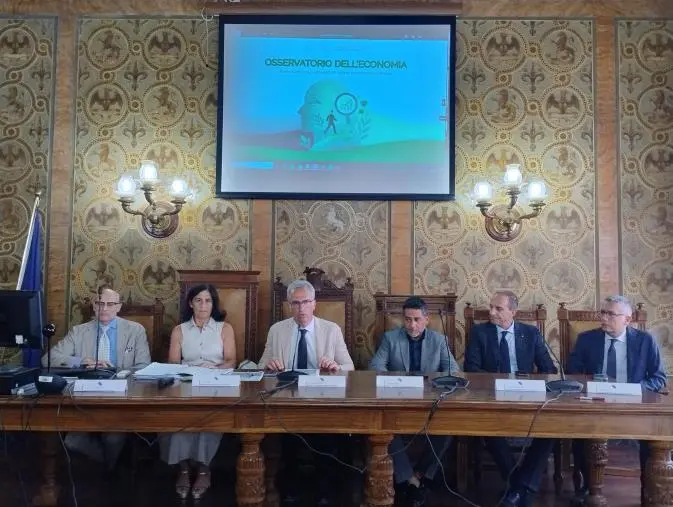 Presentato a Reggio lo studio sullo stato dell’economia del territorio negli ultimi 20 anni