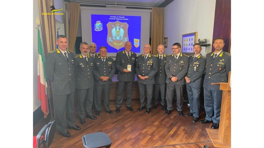 images Guardia di Finanza, il generale di Corpo d’armata Rosario Lorusso in visita al Comando Regionale Calabria di Catanzaro 