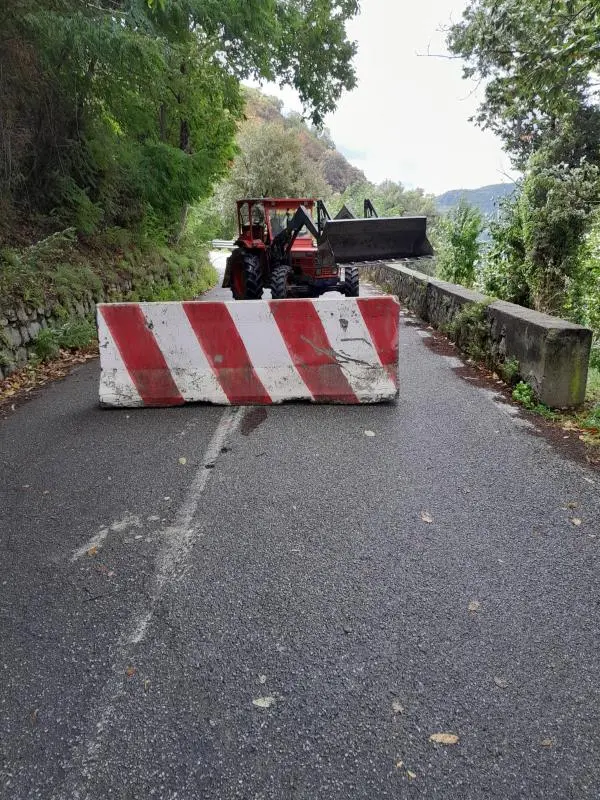 images Gimigliano, l'appello del sindaco Moschella alla Regione: "Rischiamo l'isolamento totale"