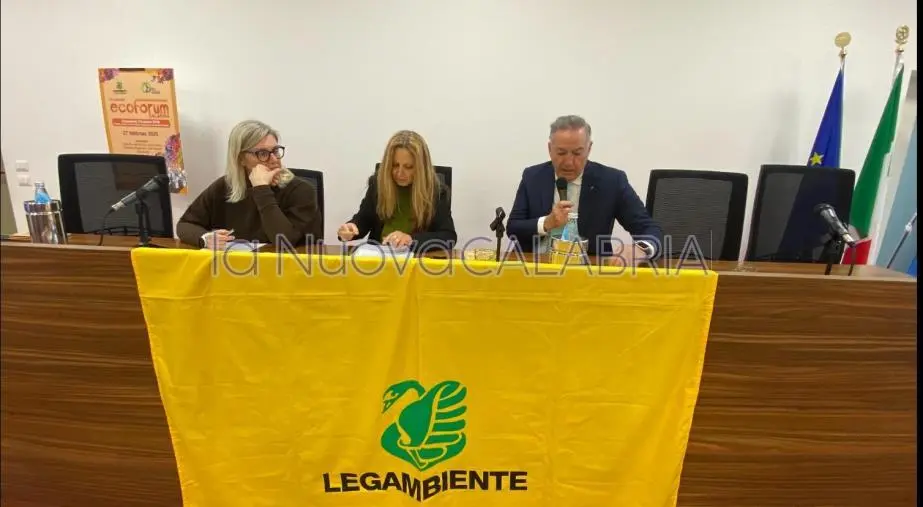 Economia circolare, per Legambiente al VII Ecoforum "una Calabria virtuosa a metà" 
