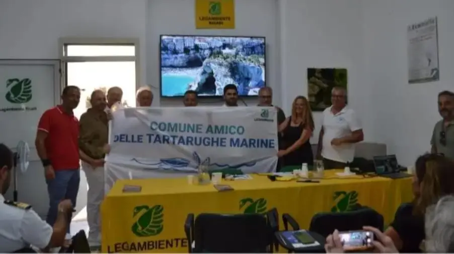 Legambiente consegna le bandiere “Amico delle tartarughe marine” ai Comuni calabresi 