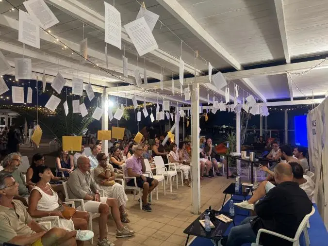 Catanzaro, successo per la presentazione “Summer Edition” di 'Millennials in svendita' di Vittorio Ranieri