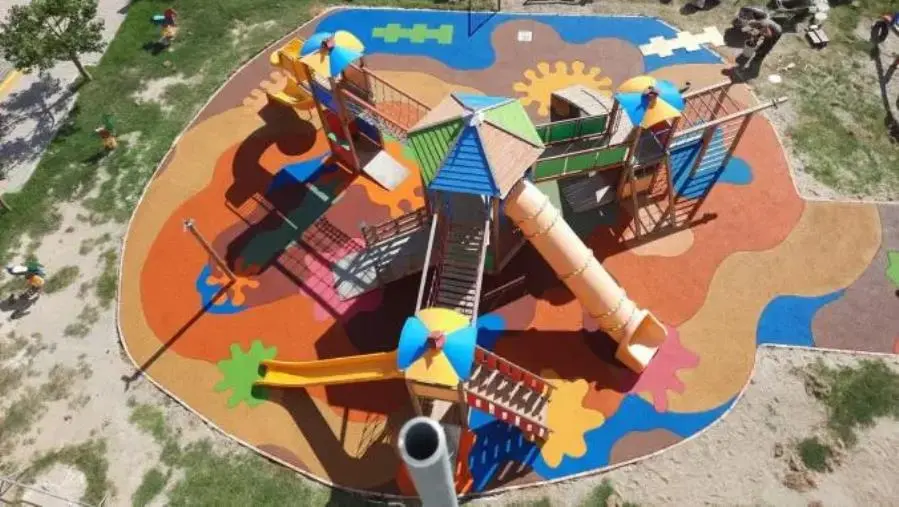 Botricello (Cz), il rilancio dei piccoli comuni passa anche da parchi giochi innovativi, sicuri ed eco sostenibili