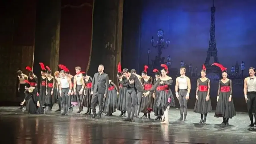 Tripudio di applausi al Politeama per la festa della Danza del Festival d’Autunno
