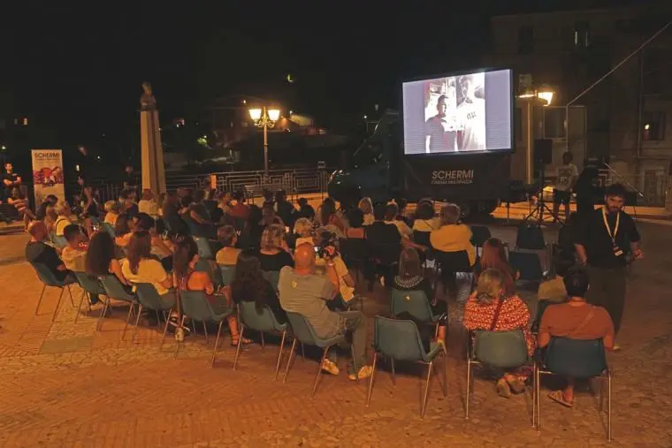 images "Schermi" a Catanzaro, Mancuso: “Il cinema diventa un bel momento di socialità nei quartieri”