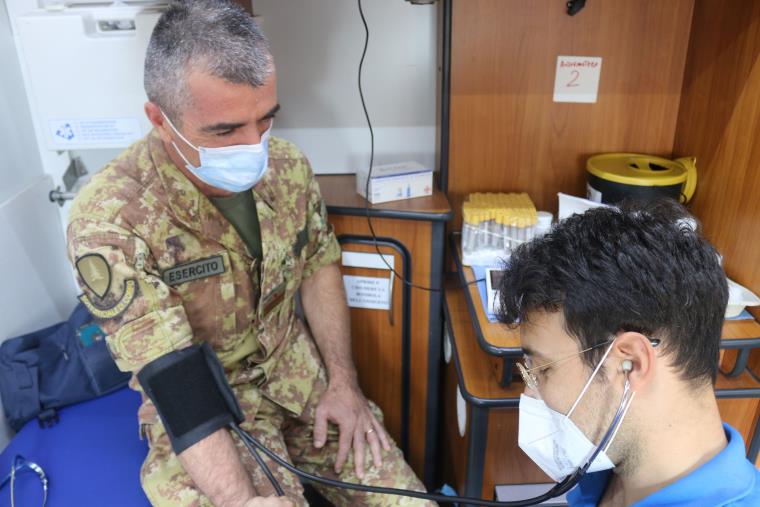 images Brancaleone. Donazione Sangue: In campo la solidarietà e l’altruismo dell’Esercito per fronteggiarne la ridotta disponibilità