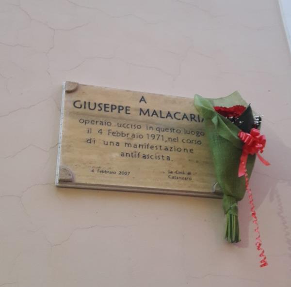 images Distrutta la targa di Malacaria, il Psi di Catanzaro: "Ripristinarla immediatamente"
