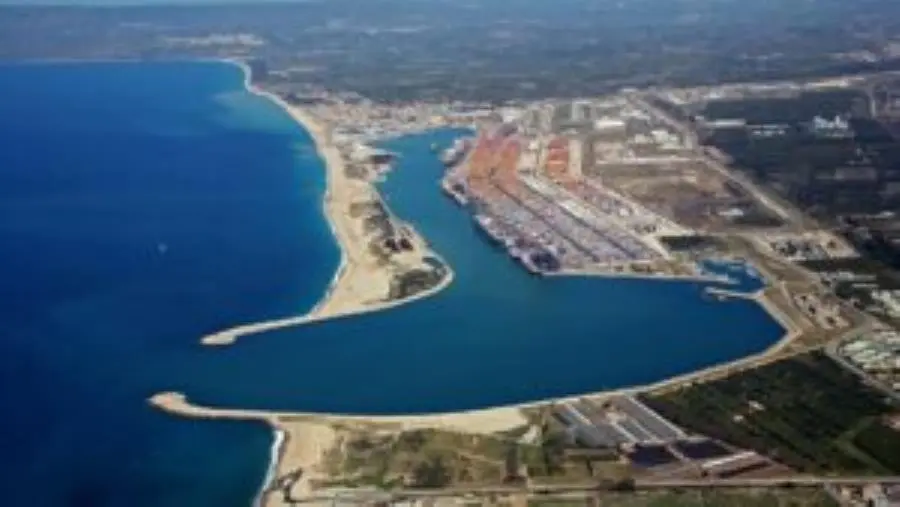 Reggio Calabria: Finanza e Agenzia delle Dogane sequestrati 1220 chilogrammi di marijuana 