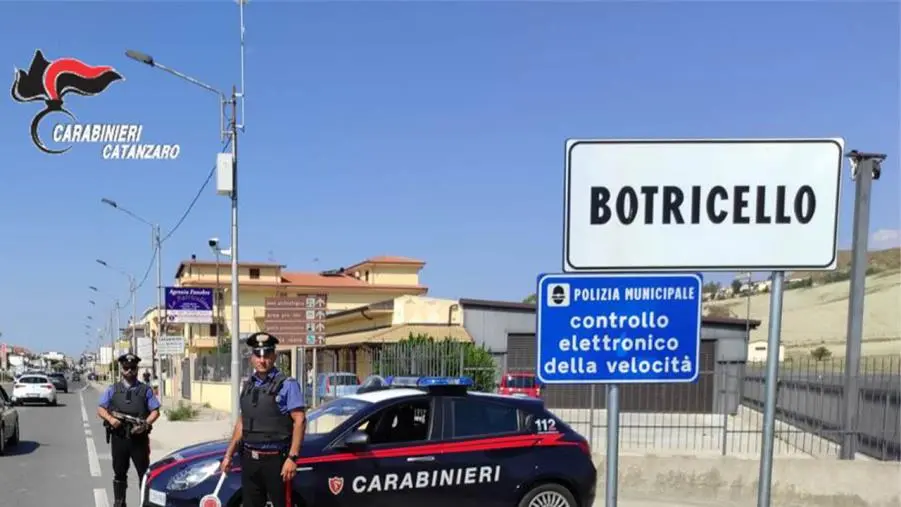 Tragedia a Botricello, medico investe e uccide anziano mentre attraversa la strada 
