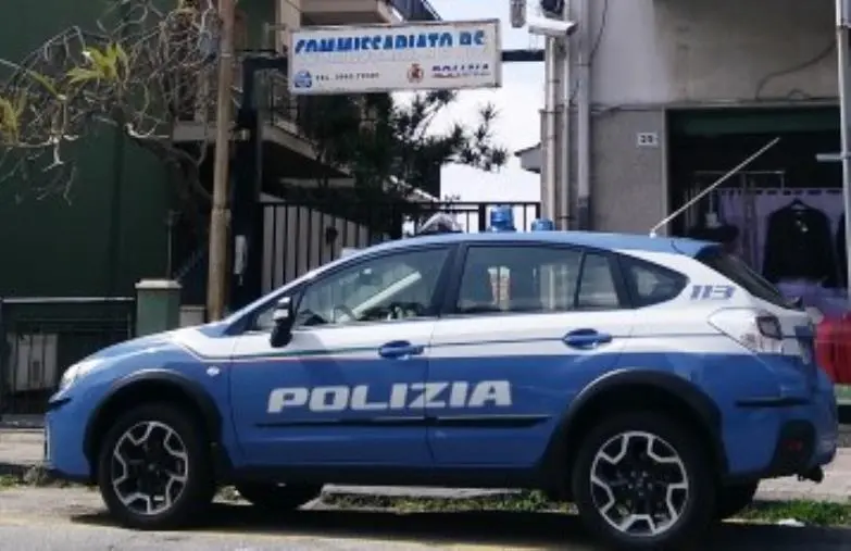 Prova a saccheggiare un supermercato: arrestato un uomo a Villa San Giovanni 