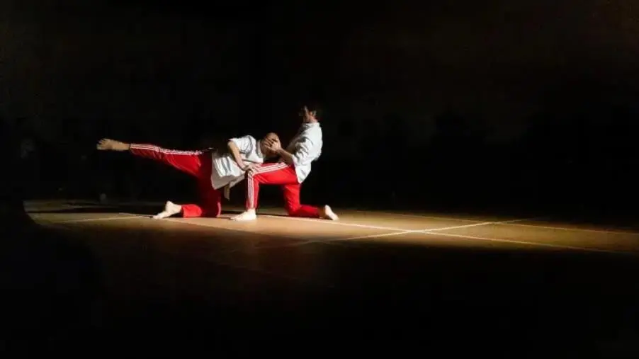 A Catanzaro la "Danza cieca" di Virgilio Sieni, dritta al cuore del pubblico del Marca
