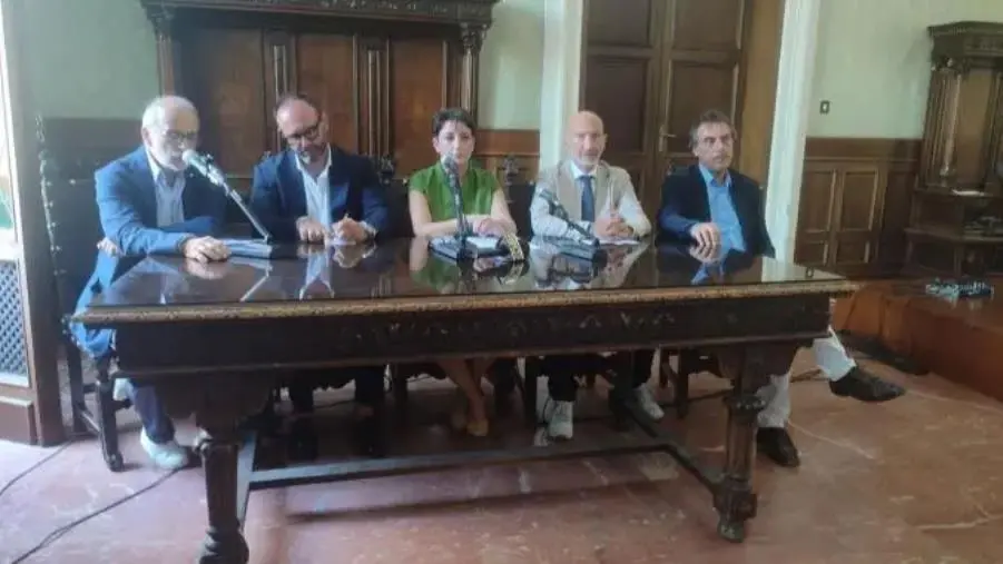 Catanzaro, presentati in Comune i bandi per l'efficientamento energetico e la logistica di Comalca
