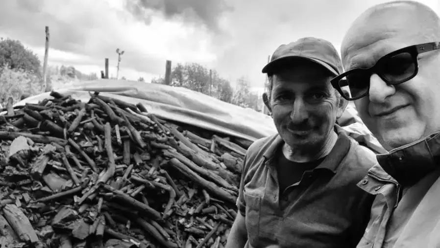 Serra San Bruno: un viaggio nel cuore dei carbonai, custodi di un’eredità calabrese