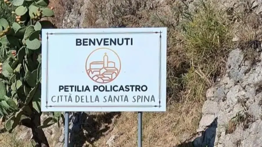 Il Comune di Petilia Policastro è ufficialmente “Città della Santa Spina”