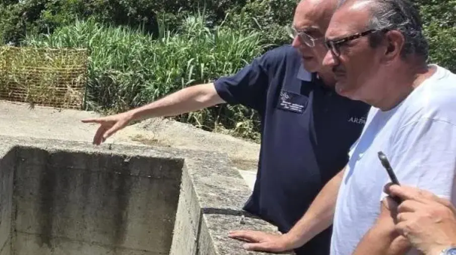 Chiazza in mare a Bivona, sopralluogo di Comune e Arpacal al depuratore Silica: problema individuato e risolto