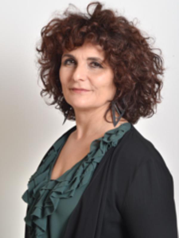 La senatrice Nugnes (Rifondazione comunista) porta la questione tirocinanti calabresi in parlamento 