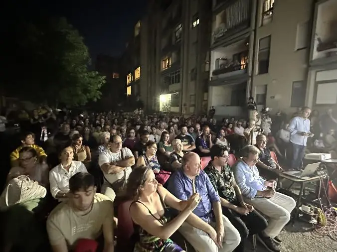 images Questa volta si va in onda: Schermi fa il pienone nel quartiere Aranceto 