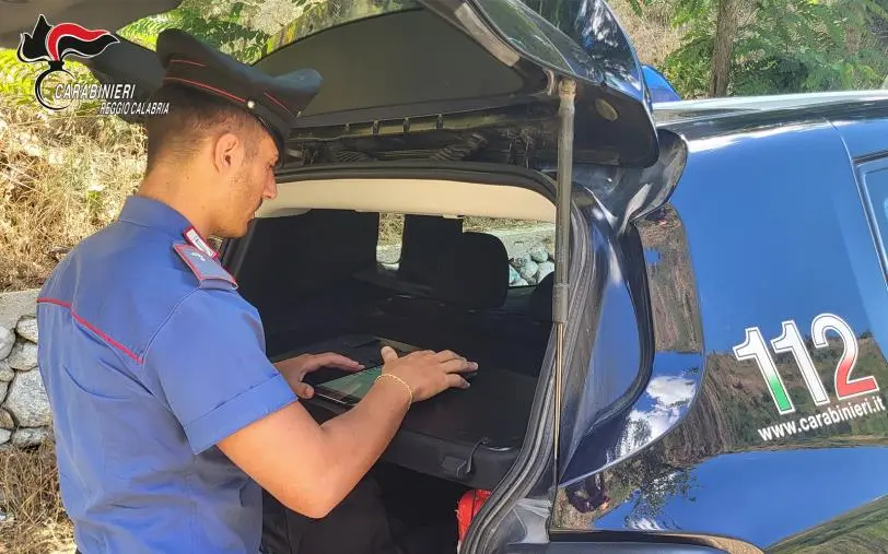 Polistena, dopo 19 anni di violenze rompe il muro del silenzio: arrestato il marito