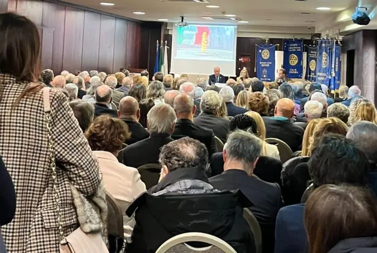 Il Rotary club di Rende ha accolto il nuovo governatore Dino De Marco 