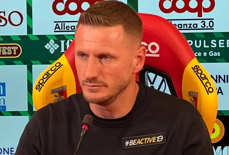 Catanzaro-Juve Stabia 2-2, Abate: “Buon punto contro una squadra forte in uno stadio caldo”