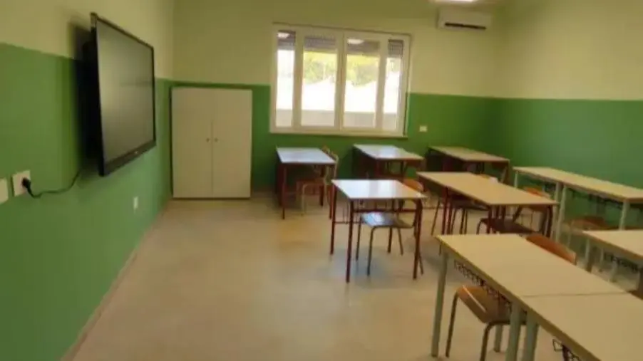 Simeri Crichi, Davide Zicchinella: "Detto, fatto, la frazione Mare ha le scuole medie"  