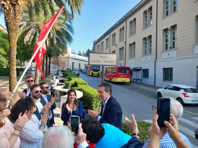 Scoperta targa celebrativa per Giacomo Matteotti, Fiorita: "Importante trasmettere la memoria"