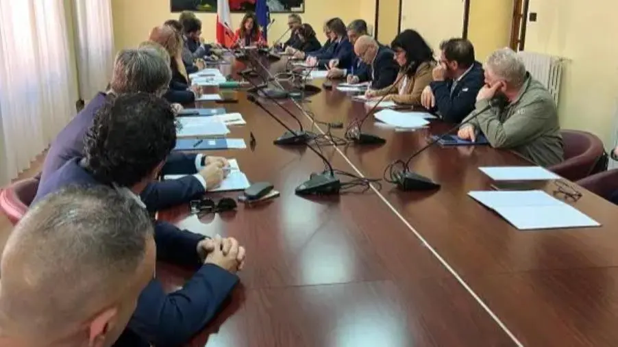 Cosenza,  siglato in Prefettura un protocollo per tutelare il settore agricolo