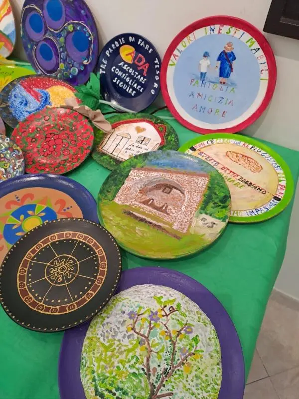 images Terminato il corso di pittura su ceramica promosso dalla Associazione ADA di Catanzaro