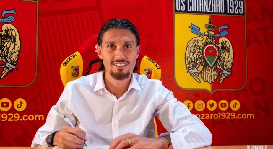 Davide Bettella è un nuovo calciatore del Catanzaro