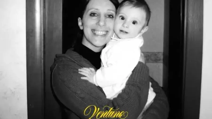 “Solo mamma”, il primo singolo del catanzarese Ventuno: un brano di gratitudine e guarigione