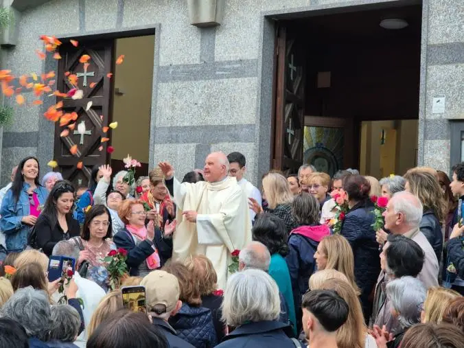 Catanzaro, fede e rose per la festa di Santa Rita alla Parrocchia di San Pio X