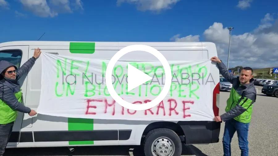 Ossigenoterapia domiciliare a rischio in Calabria: la protesta alla Cittadella